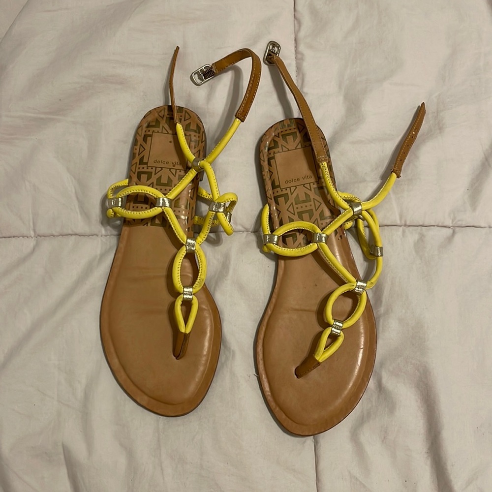 Dolce vita sandals